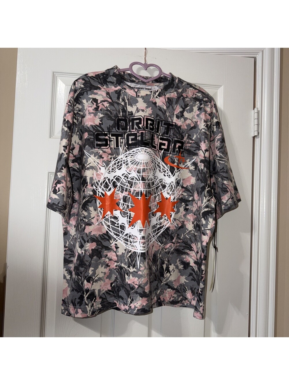 Members Only Orbit Stellar Graphic Tee Shirt Men's M NWT Pink Gray Camo